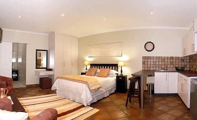 Lalapanzi Guest Lodge Port Elizabeth Kültér fotó